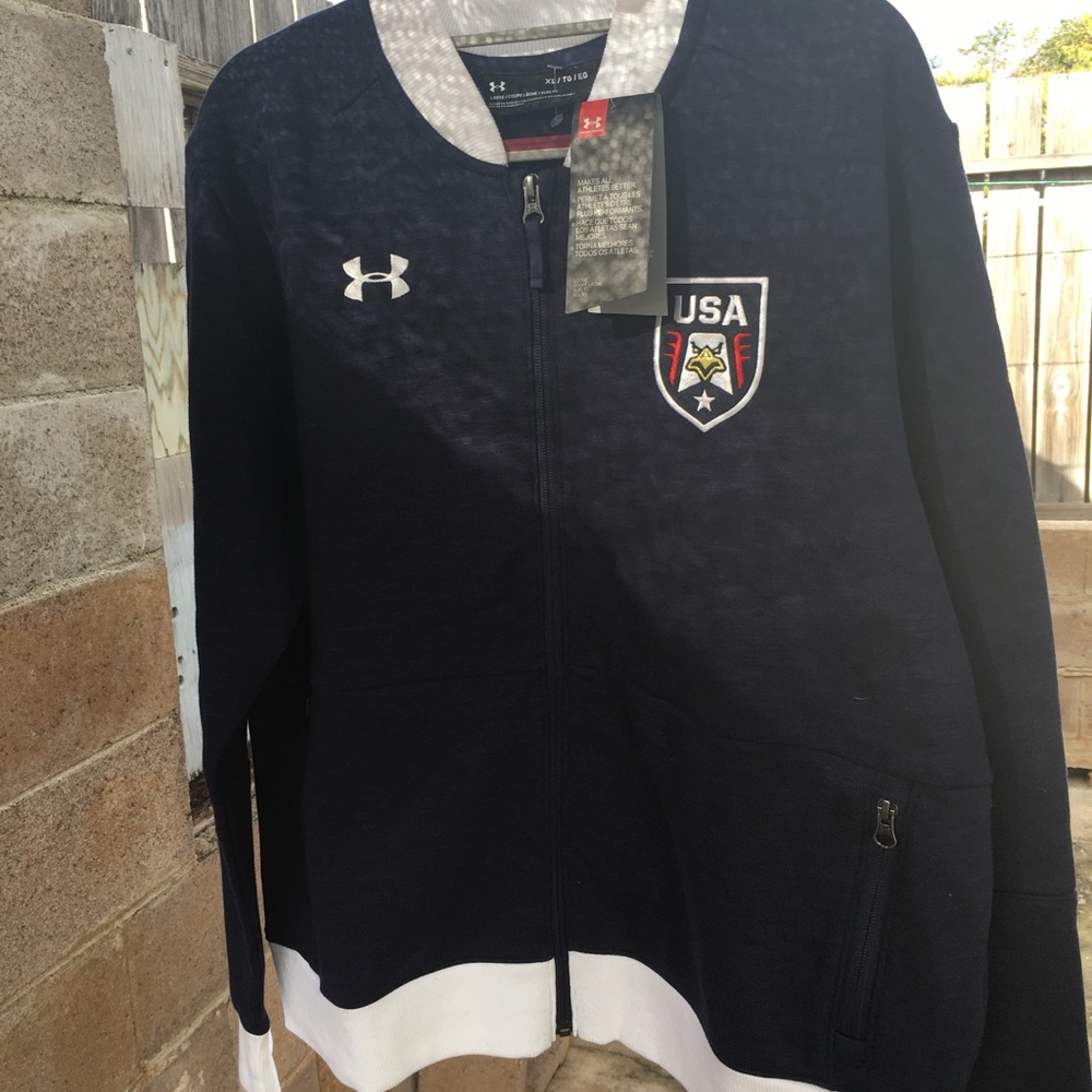 Under Armour Women’s XL USA Zip Up Sweater